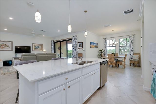 10063 CROOKED CREEK DRIVE 202, Venice, FL 34293