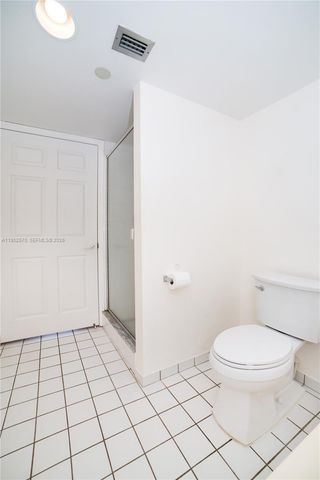 18000 N Bay Rd 404, Sunny Isles Beach, FL 33160