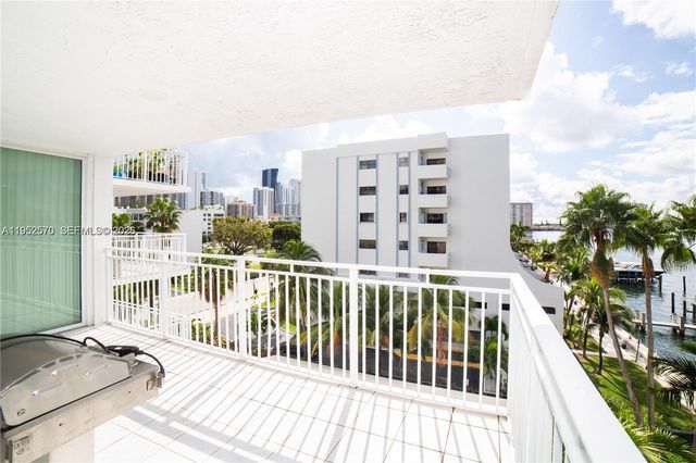 18000 N Bay Rd 404, Sunny Isles Beach, FL 33160