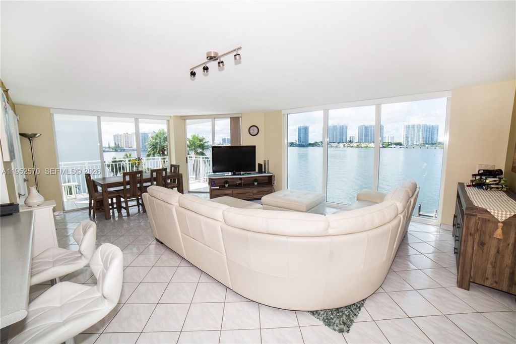 18000 N Bay Rd 404, Sunny Isles Beach, FL 33160
