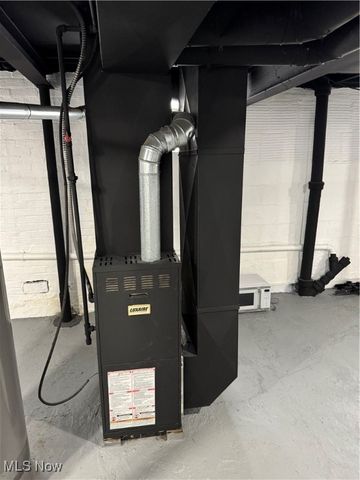 434 Hillwood Drive, Akron, OH 44320