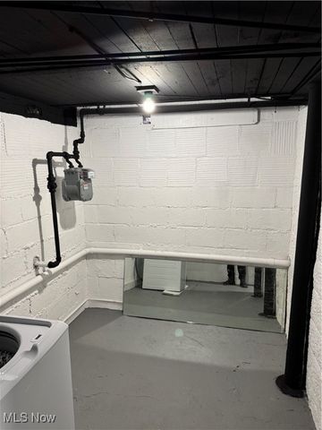 434 Hillwood Drive, Akron, OH 44320