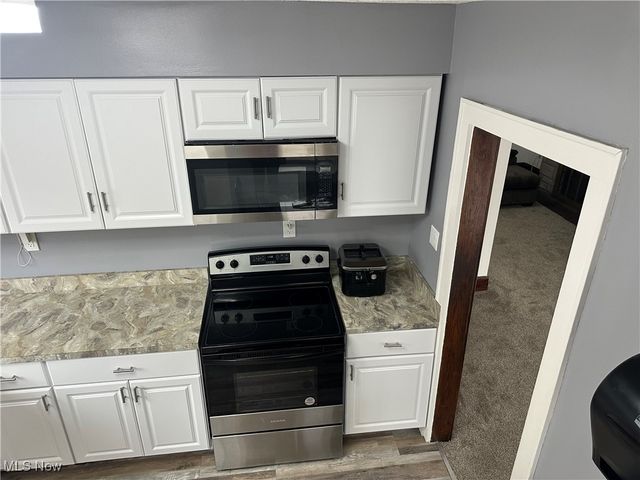 434 Hillwood Drive, Akron, OH 44320