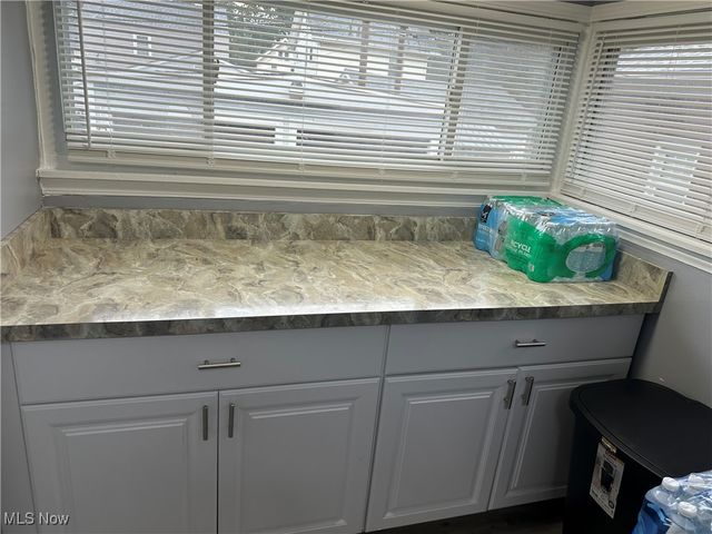 434 Hillwood Drive, Akron, OH 44320