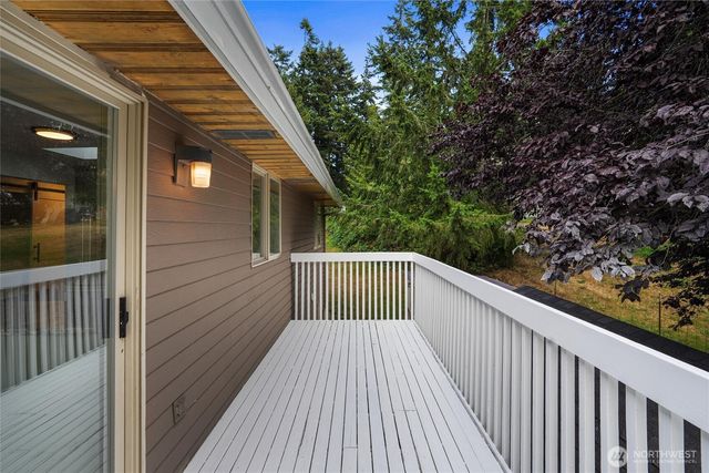 937 Rowe Road, Camano Island, WA 98282