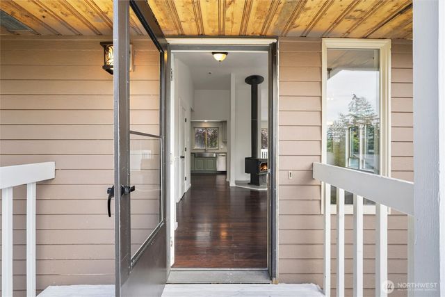 937 Rowe Road, Camano Island, WA 98282