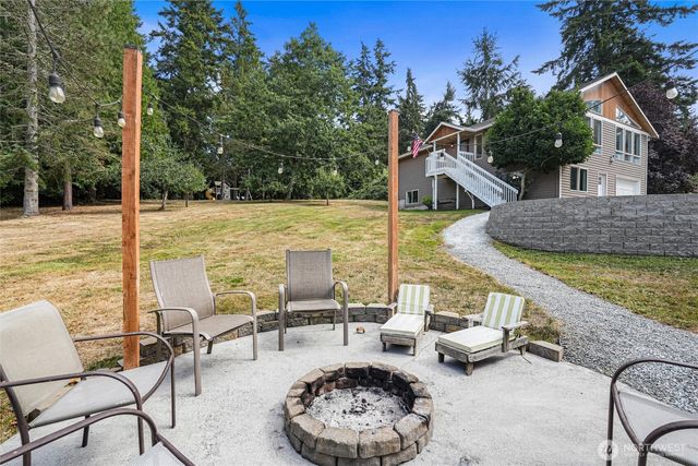 937 Rowe Road, Camano Island, WA 98282