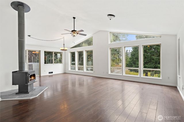 937 Rowe Road, Camano Island, WA 98282