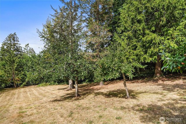 937 Rowe Road, Camano Island, WA 98282
