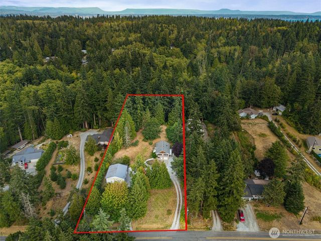 937 Rowe Road, Camano Island, WA 98282