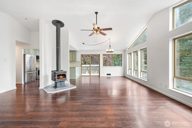 937 Rowe Road, Camano Island, WA 98282