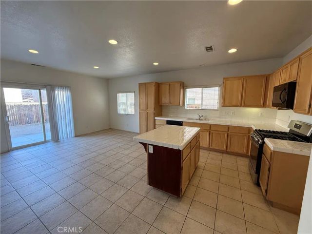 13230 Mesa View, Victorville, CA 92392