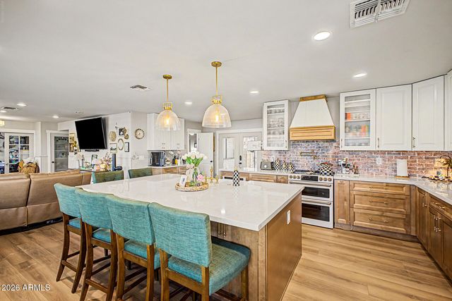 308 W PIUTE Avenue, Phoenix, AZ 85027