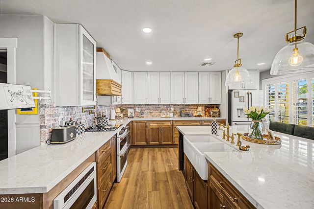 308 W PIUTE Avenue, Phoenix, AZ 85027