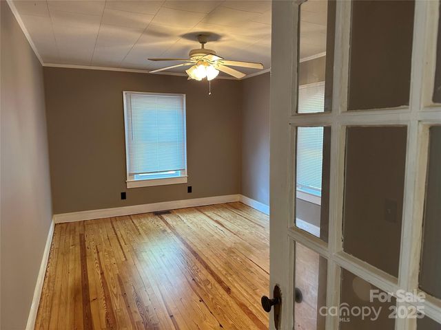 290 Old Hwy 10 Road W, Marion, NC 28752