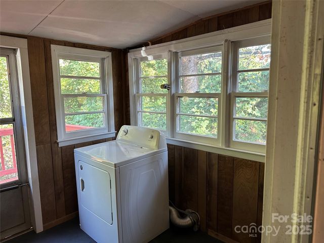 290 Old Hwy 10 Road W, Marion, NC 28752
