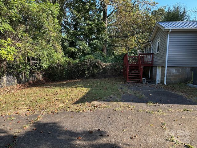 290 Old Hwy 10 Road W, Marion, NC 28752