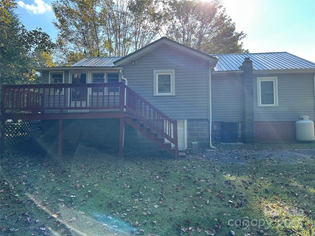 290 Old Hwy 10 Road W, Marion, NC 28752