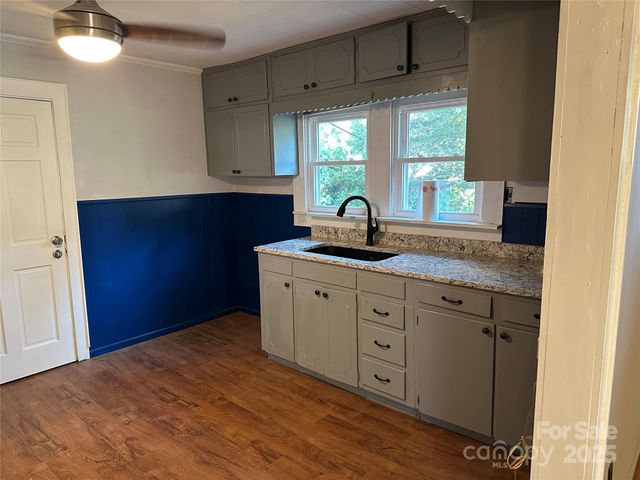 290 Old Hwy 10 Road W, Marion, NC 28752