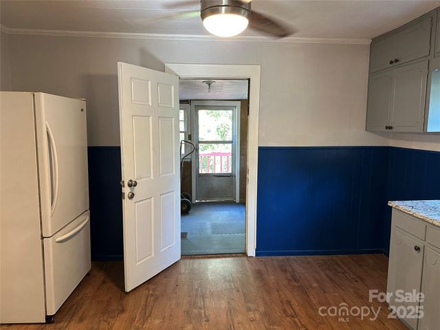 290 Old Hwy 10 Road W, Marion, NC 28752