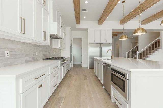 2008 Wiregrass Drive, Edmond, OK 73025