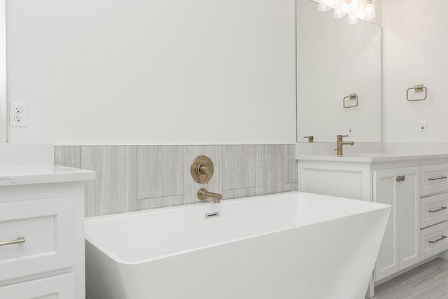 2008 Wiregrass Drive, Edmond, OK 73025