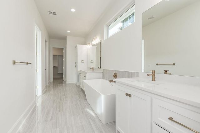 2008 Wiregrass Drive, Edmond, OK 73025