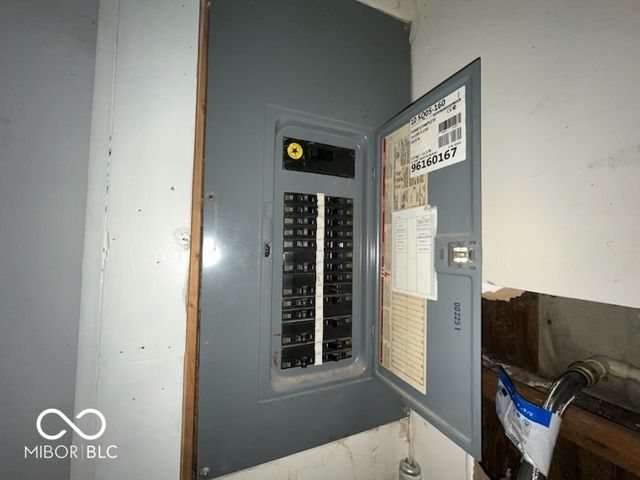 9330 E 12th Street, Indianapolis, IN 46229