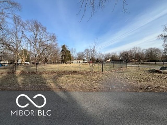 9330 E 12th Street, Indianapolis, IN 46229