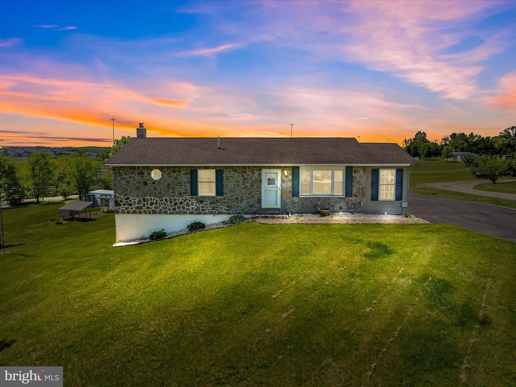 117 CARVERS WAY, Falling Waters, WV 25419