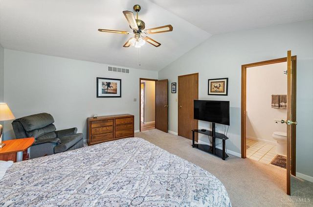 533 Smiley Avenue, Springdale, OH 45246