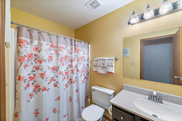 533 Smiley Avenue, Springdale, OH 45246