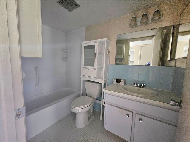 2457 ECUADORIAN WAY 75, Clearwater, FL 33763