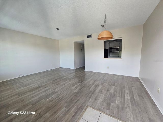 2457 ECUADORIAN WAY 75, Clearwater, FL 33763