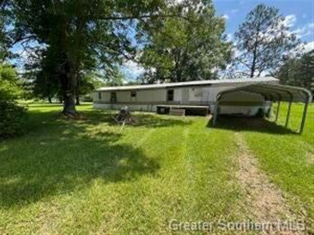 110 Bennett Young Road, Deridder, LA 70634