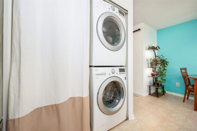 1237 S Flower Circle D, Lakewood, CO 80232