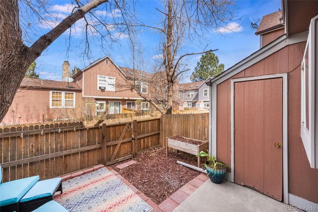 1237 S Flower Circle D, Lakewood, CO 80232