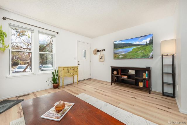 1237 S Flower Circle D, Lakewood, CO 80232