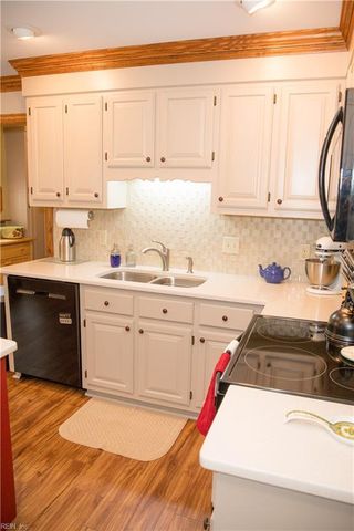 417 Granada DR, Chesapeake, VA 23322