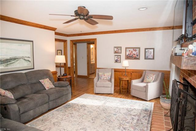 417 Granada DR, Chesapeake, VA 23322