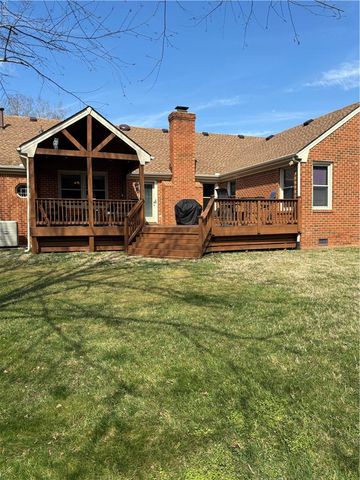 417 Granada DR, Chesapeake, VA 23322