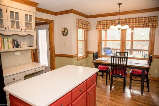 417 Granada DR, Chesapeake, VA 23322