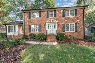 911 Fairgreen Road, Greensboro, NC 27410