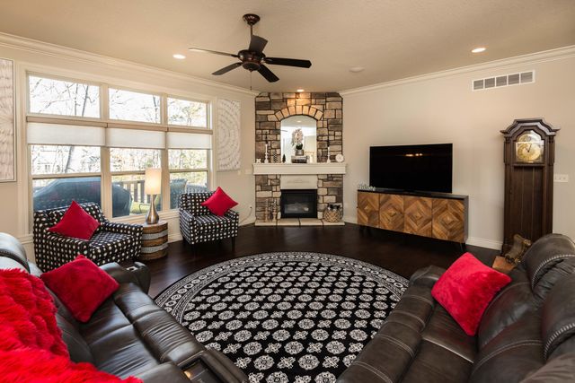 5800 MORNING STAR CT, Columbia, MO 65203