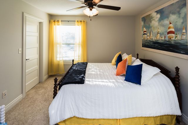 5800 MORNING STAR CT, Columbia, MO 65203