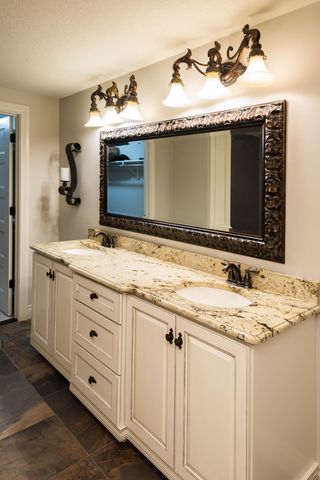 5800 MORNING STAR CT, Columbia, MO 65203