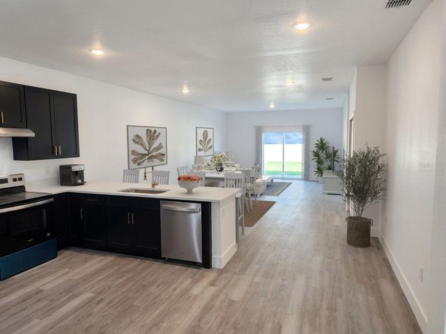 111 DR MARTIN LUTHER KING JR BOULEVARD S, Lake Wales, FL 33853