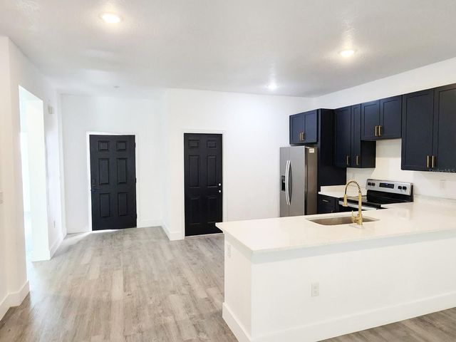 111 DR MARTIN LUTHER KING JR BOULEVARD S, Lake Wales, FL 33853