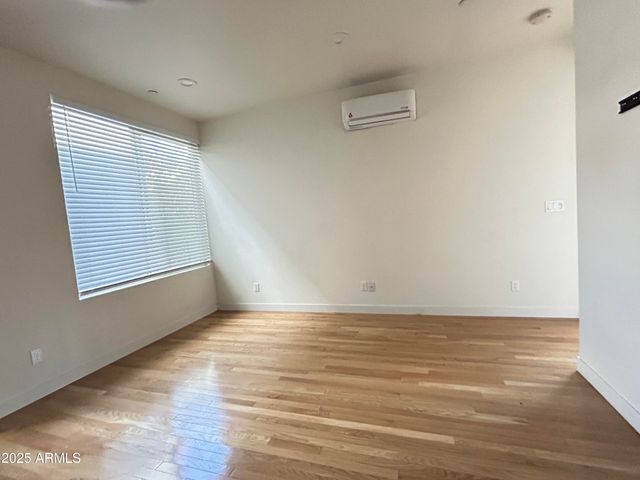 526 W CULVER Street B, Phoenix, AZ 85003