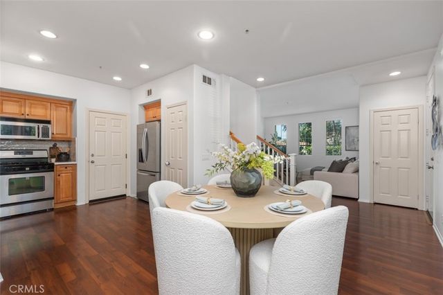 25 Vermillion, Irvine, CA 92603